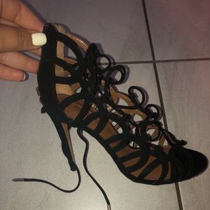 Aquazurr knockout black sandals